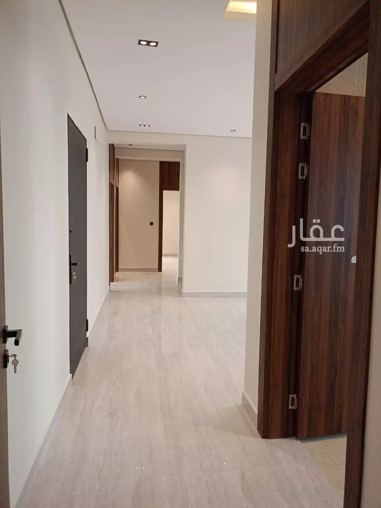 Floor for Sale in Riyadh Ash Sharq 11