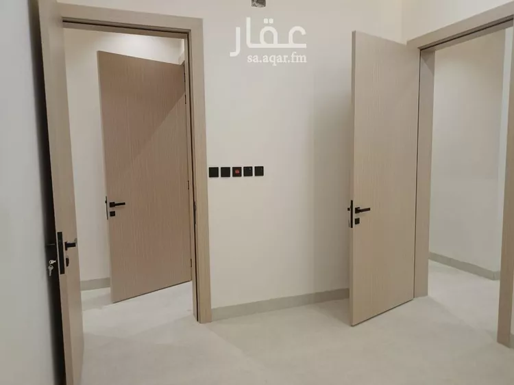 Floor for Sale in Riyadh Ar Rimal 10