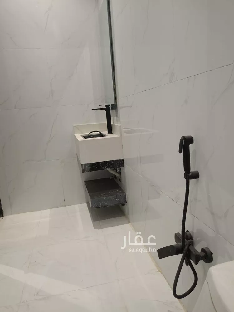 دور للبيع في شارع نصر الجيلاني, حي المرجان, مدينة الرياض, منطقة الرياض 18