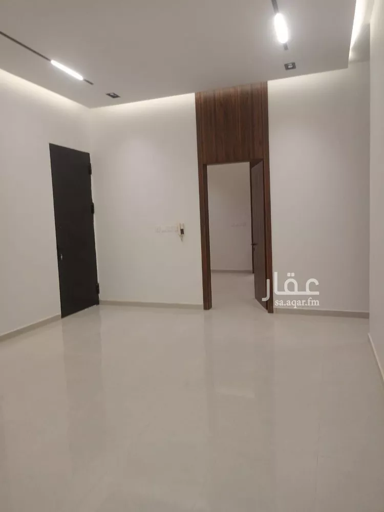 Floor for Sale in Riyadh Al Janadriyah صورة 2