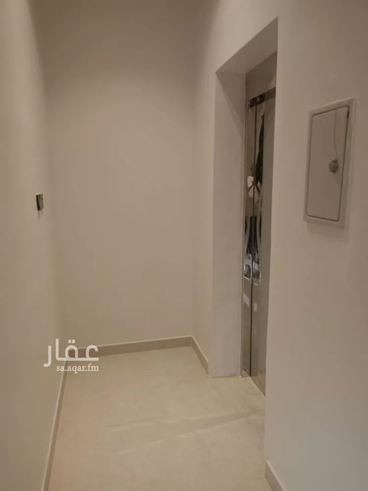 فيلا للبيع في شارع رشيد الدين الصورى, حي الجنادرية, مدينة الرياض, منطقة الرياض 15