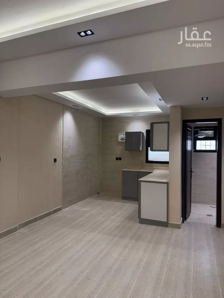 عمارة للبيع في شارع السرداح, حي الملز, مدينة الرياض, منطقة الرياض صورة 2
