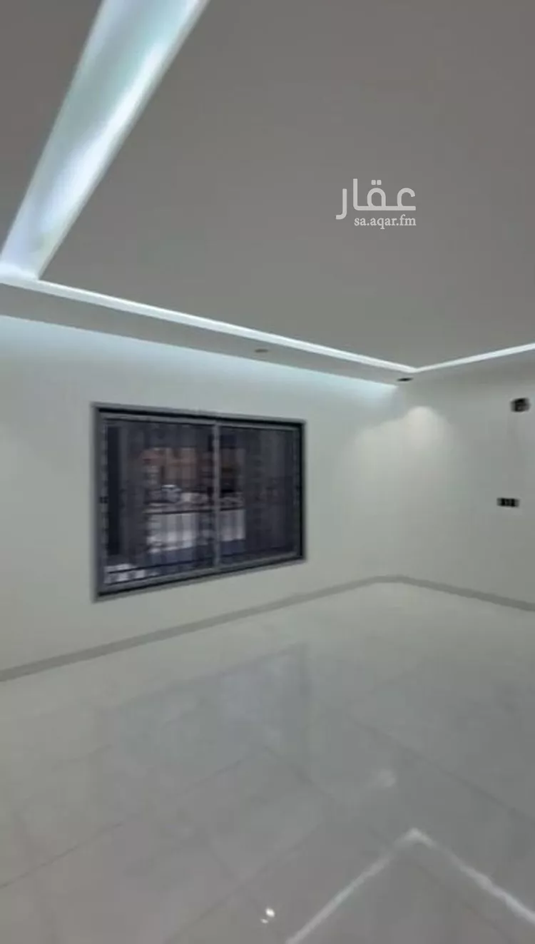 فيلا للبيع في شارع جنادة بن مالك, حي العوالي, مدينة الرياض, منطقة الرياض 9