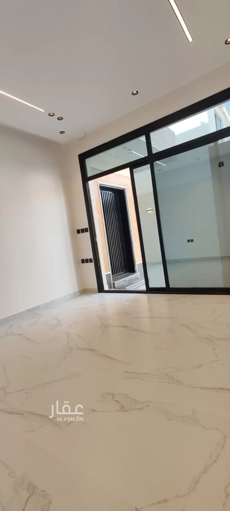 دور للبيع في شارع الضياء, حي الجنادرية, مدينة الرياض, منطقة الرياض صورة 2