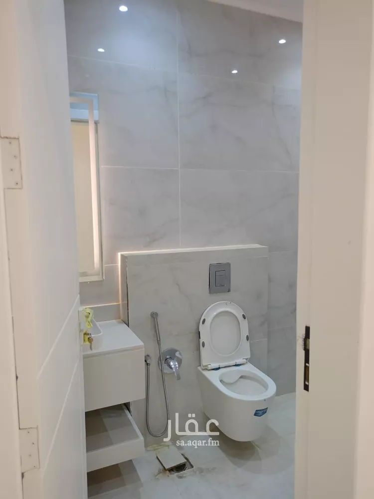 دور للبيع في شارع الضياء, حي الجنادرية, مدينة الرياض, منطقة الرياض 12
