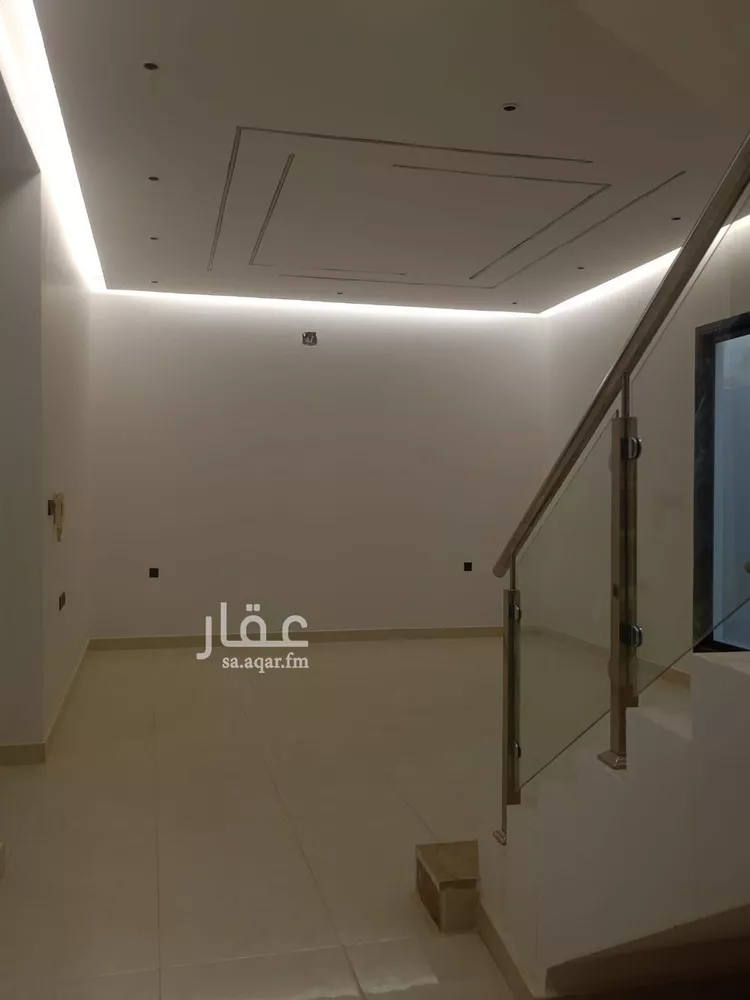 فيلا للبيع في شارع عمر بن الحبيب, حي الجنادرية, مدينة الرياض, منطقة الرياض صورة 3