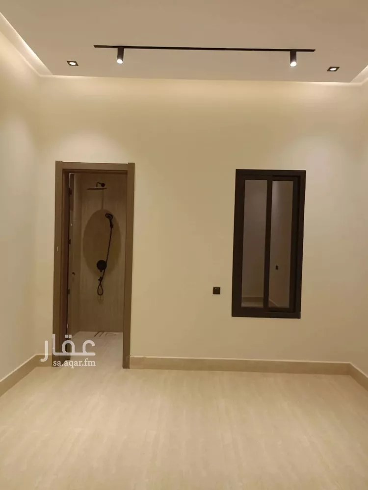 Floor for Sale in Riyadh Al Janadriyah