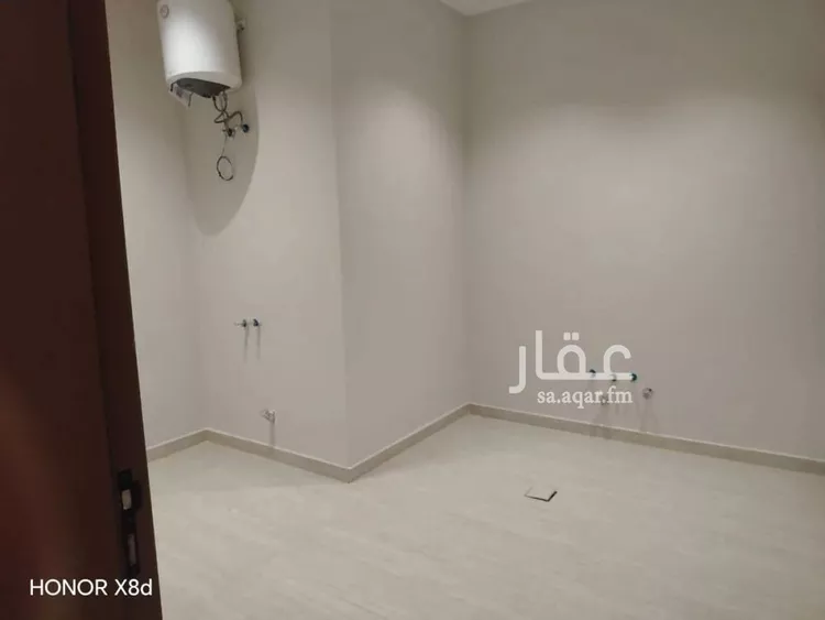 فيلا للبيع في شارع أحمد بن أبي عزرة, حي المرجان, مدينة الرياض, منطقة الرياض صورة 4