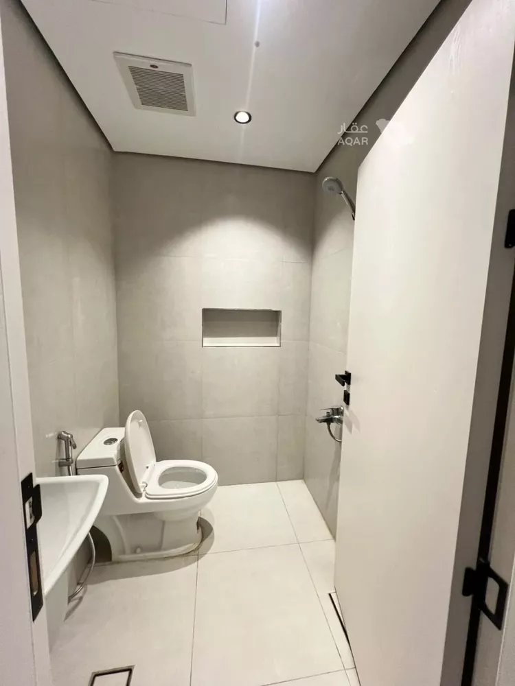 Apartment for Rent in Riyadh Al Arid 5