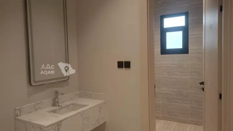 Floor for Sale in Riyadh Ar Rimal 13