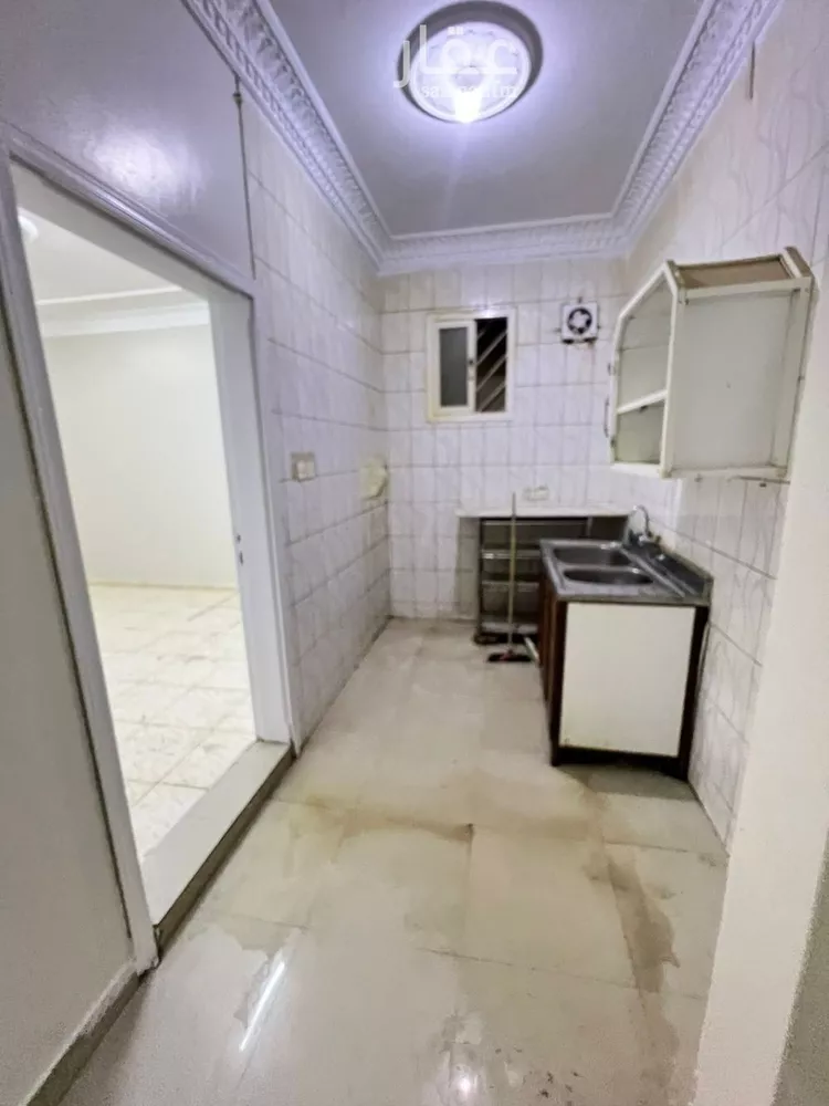 شقة للإيجار في شارع قس بن ساعدة, حي الملك فيصل, مدينة الرياض, منطقة الرياض صورة 3