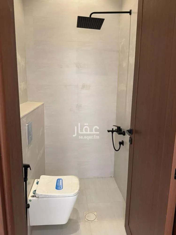 فيلا للبيع في شارع حميدة الإبراهيمي, حي العوالي, مدينة الرياض, منطقة الرياض 21