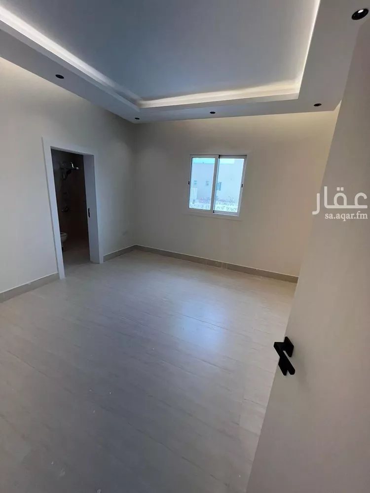 Floor for Rent in Riyadh Al Arid 10
