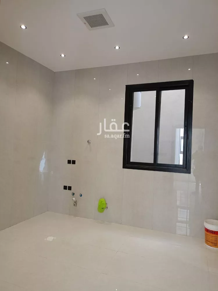 Floor for Sale in Riyadh Ash Sharq 11