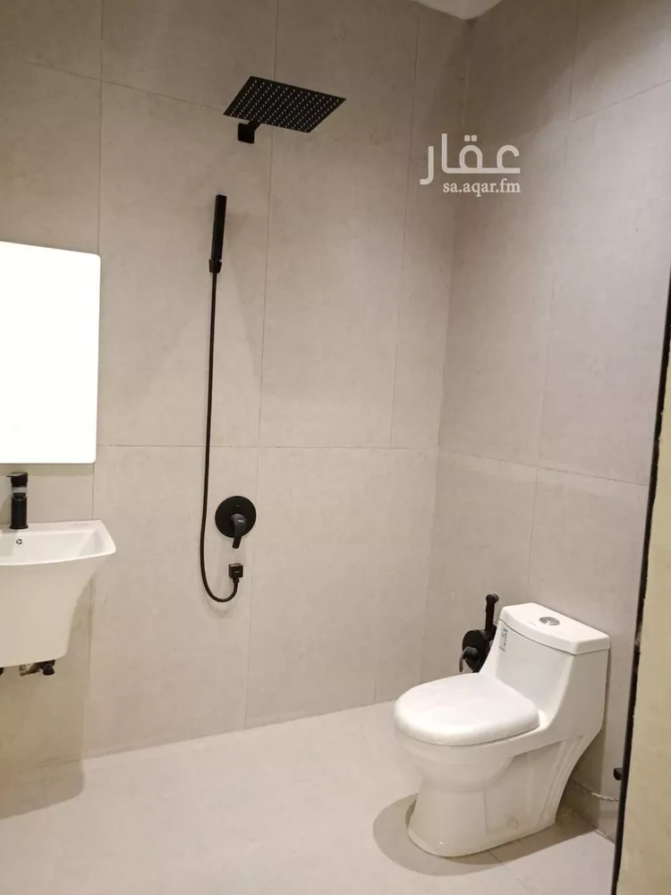فيلا للبيع في شارع العمرة, حي الجنادرية, مدينة الرياض, منطقة الرياض 8