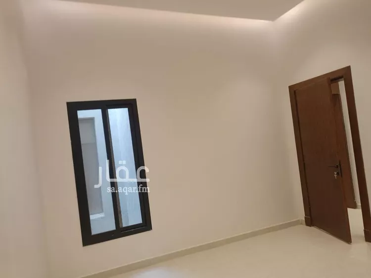 Floor for Sale in Riyadh Al Janadriyah 11