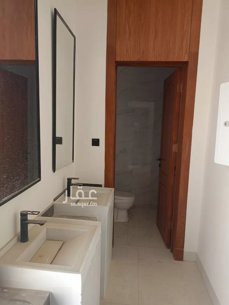 دور للبيع في شارع 517 الجنادرية, حي الجنادرية, مدينة الرياض, منطقة الرياض 8