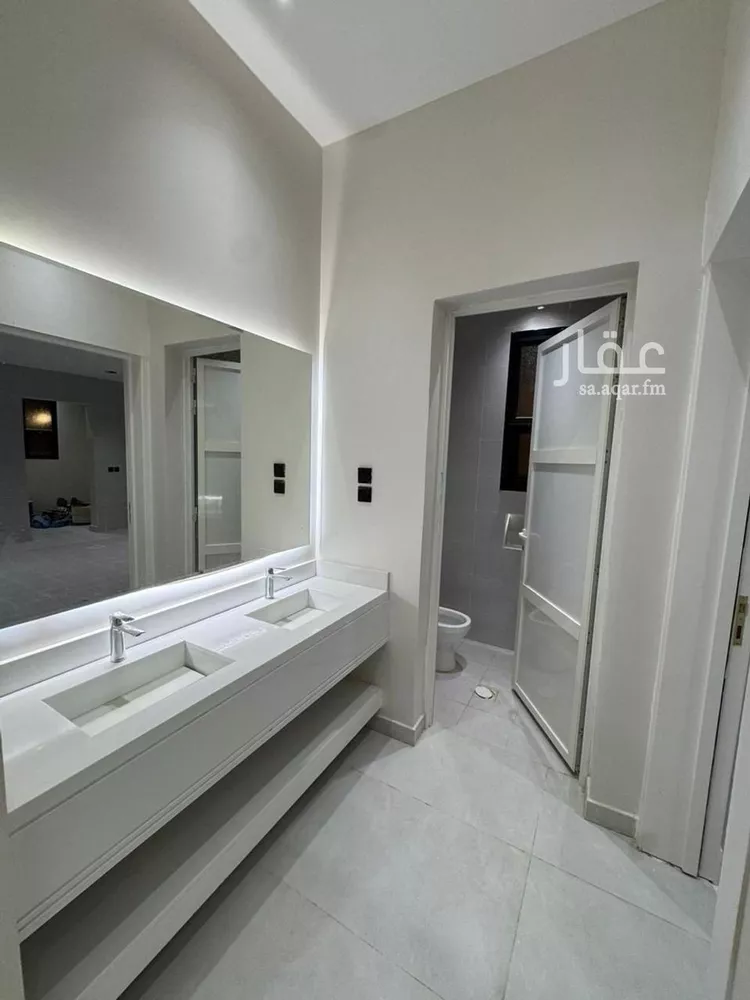 دور للبيع في شارع عمر ابن حبيب, حي الجنادرية, مدينة الرياض, منطقة الرياض 12