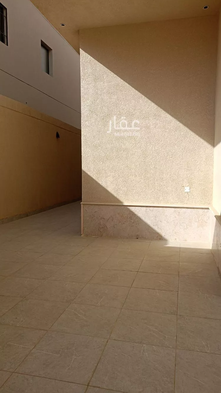 فيلا للبيع في شارع عمر بن الحبيب, حي الجنادرية, مدينة الرياض, منطقة الرياض 21