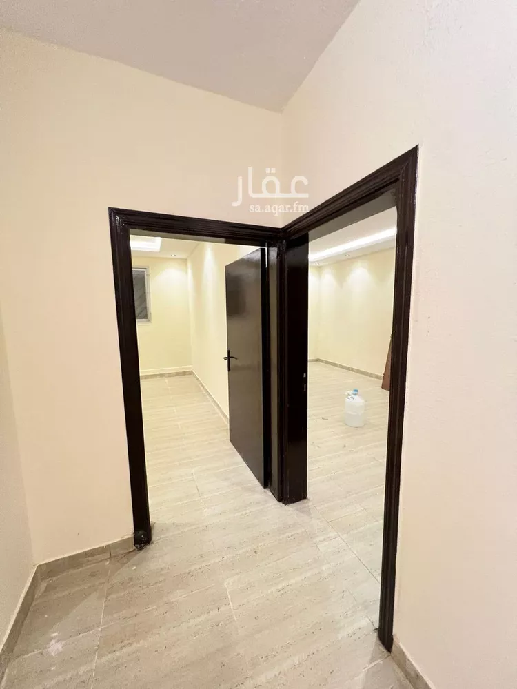 شقة للإيجار في شارع زيد بن ثابت, حي الملز, مدينة الرياض, منطقة الرياض صورة 4