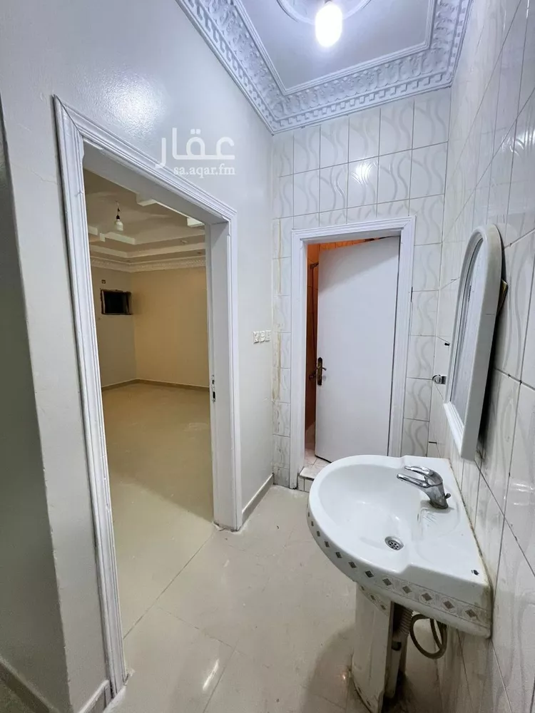 شقة للإيجار في شارع قس بن ساعدة, حي الملك فيصل, مدينة الرياض, منطقة الرياض صورة 5