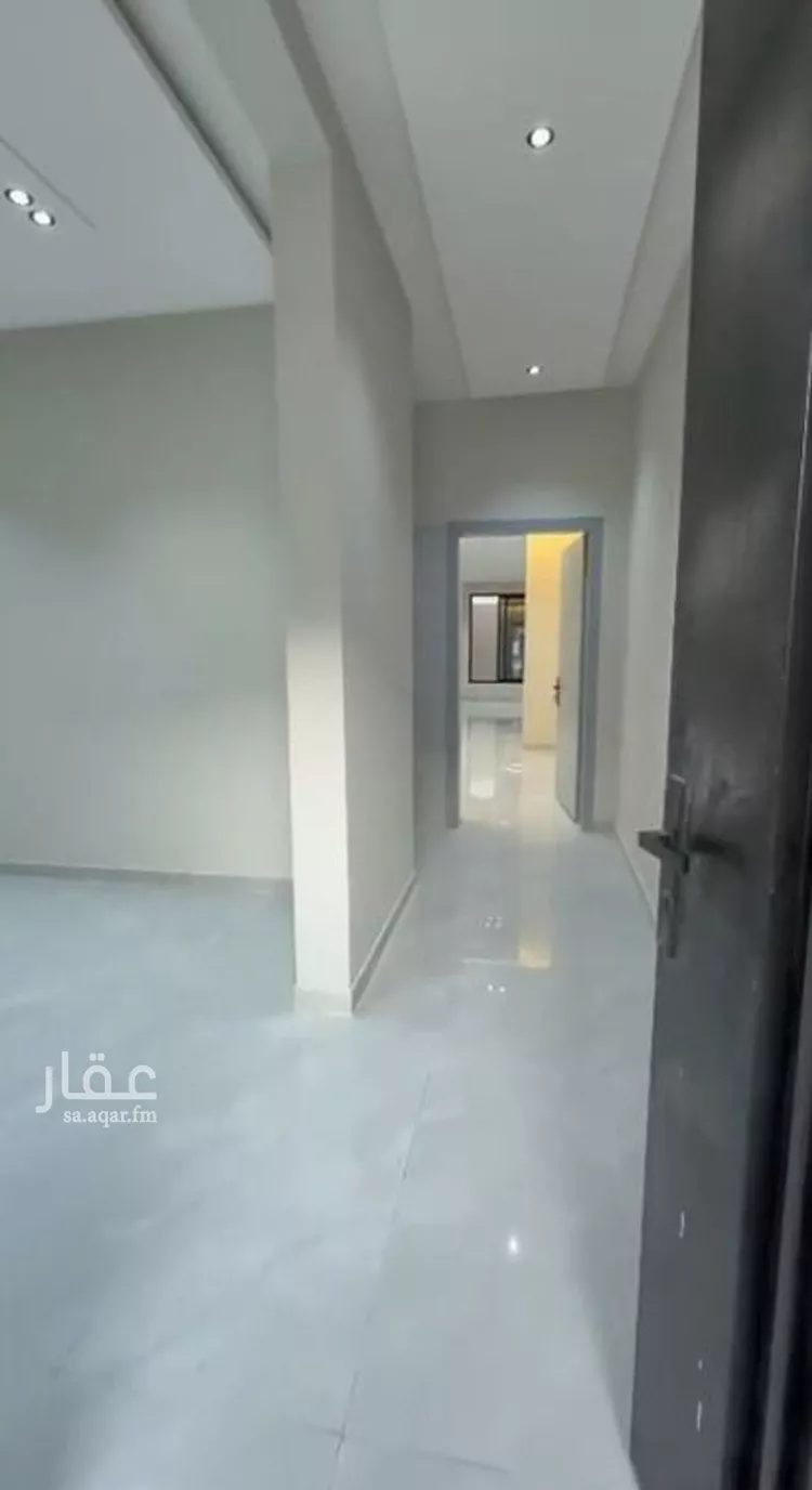 فيلا للإيجار في شارع العزام, حي بدر, مدينة الرياض, منطقة الرياض صورة 3