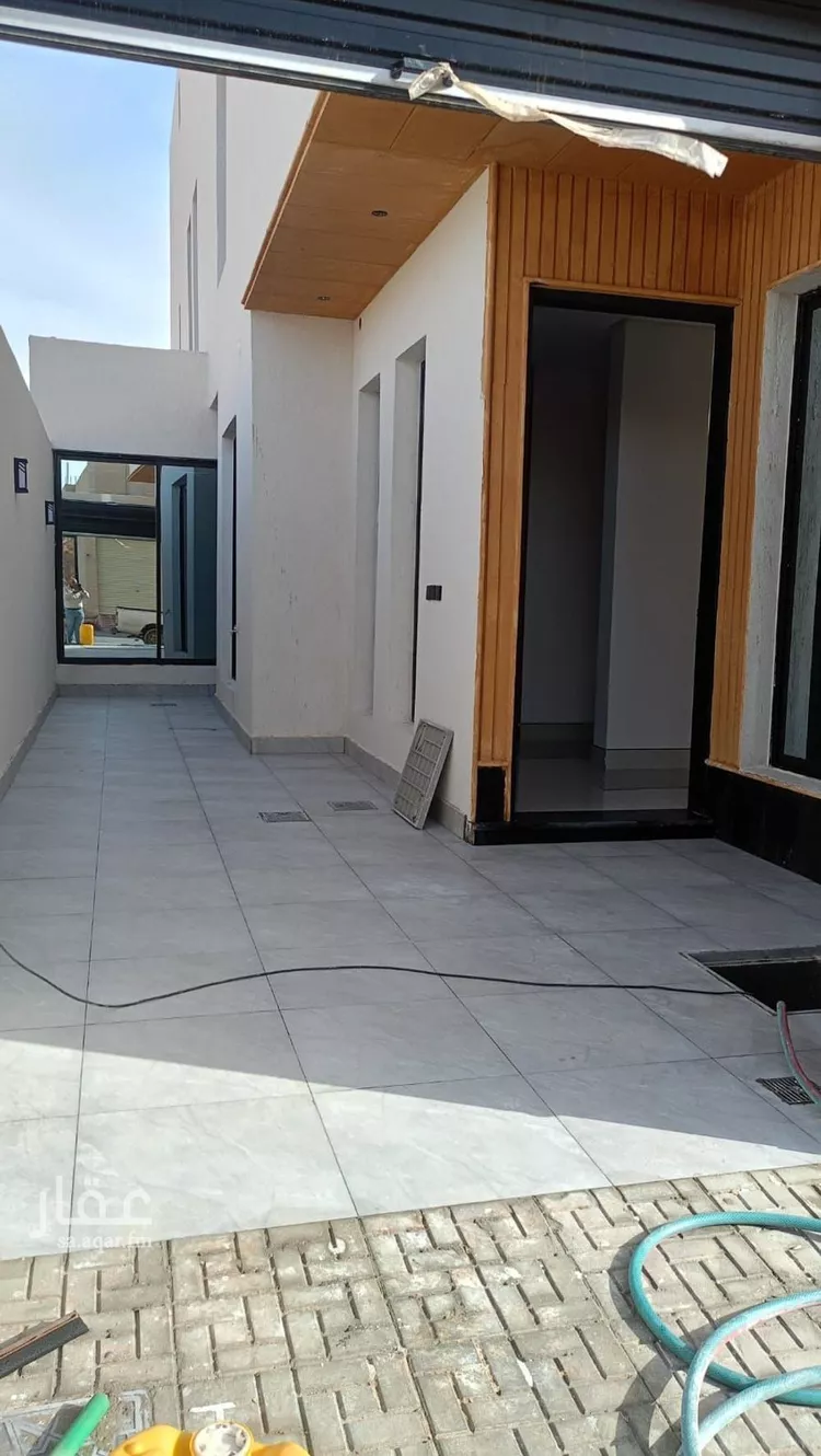 Floor for Sale in Riyadh Ash Sharq 15