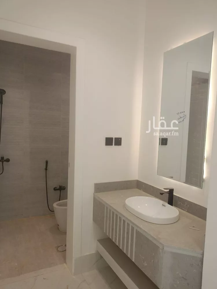 شقة للبيع في شارع خريص, حي الجنادرية, مدينة الرياض, منطقة الرياض 11