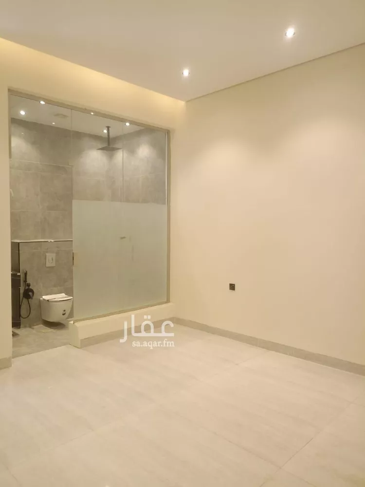 فيلا للبيع في شارع خريص, حي الجنادرية, مدينة الرياض, منطقة الرياض صورة 3