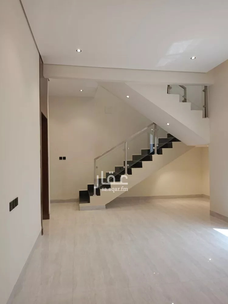 Villa for Sale in Riyadh Al Janadriyah