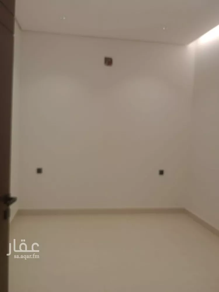 فيلا للبيع في شارع عمر بن الحبيب, حي الجنادرية, مدينة الرياض, منطقة الرياض 16