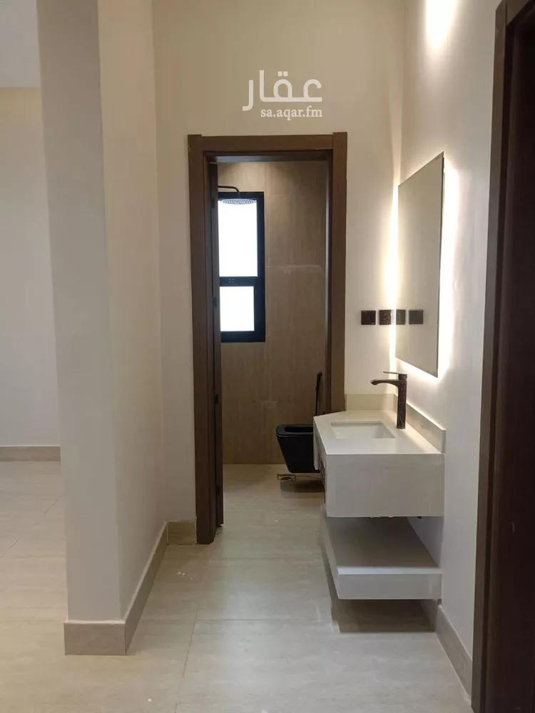 دور للبيع في شارع خريص, حي الجنادرية, مدينة الرياض, منطقة الرياض 14