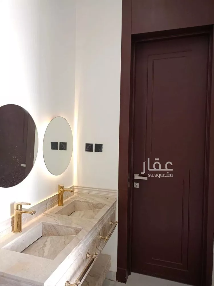 فيلا للبيع في شارع أبها, حي الجنادرية, مدينة الرياض, منطقة الرياض 8