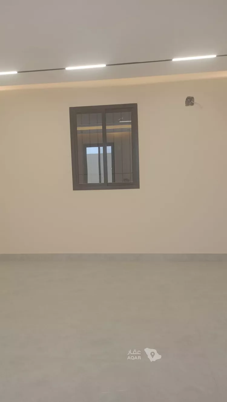 Floor for Sale in Riyadh Ar Rimal 6