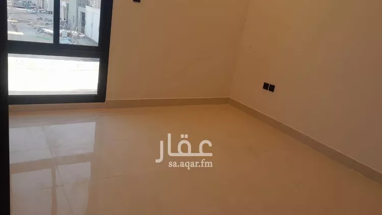 دور للبيع في شارع المحدار, حي المعيزيلة, مدينة الرياض, منطقة الرياض صورة 2