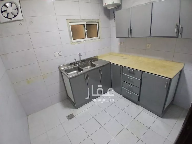 شقة للإيجار في شارع زيد بن ثابت, حي الملز, مدينة الرياض, منطقة الرياض صورة 4