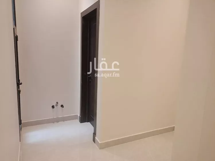 دور للبيع في شارع عثمان الرويني, حي البيان, مدينة الرياض, منطقة الرياض 8
