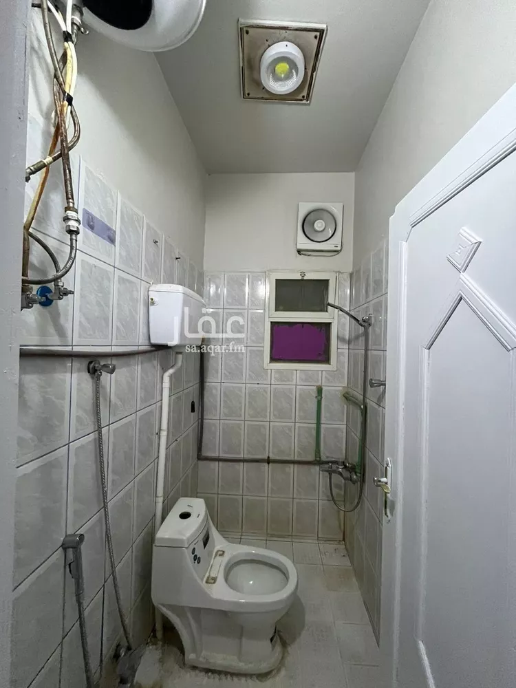 شقة للإيجار في شارع قس بن ساعدة, حي الملك فيصل, مدينة الرياض, منطقة الرياض صورة 3