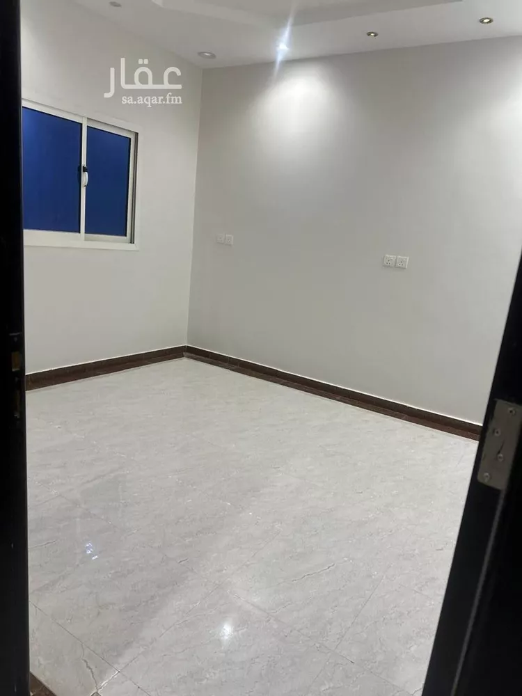 فيلا للإيجار في شارع حسن حسني عبدالوهاب, حي الرمال, مدينة الرياض, منطقة الرياض صورة 3