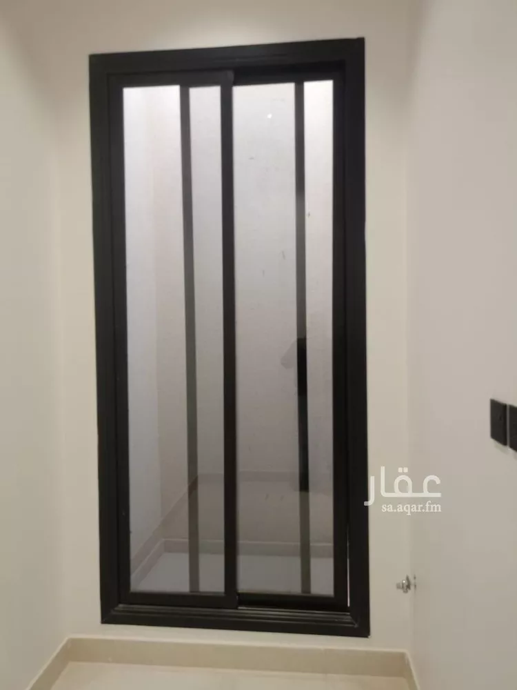 فيلا للبيع في شارع عمر بن الحبيب, حي الجنادرية, مدينة الرياض, منطقة الرياض 17