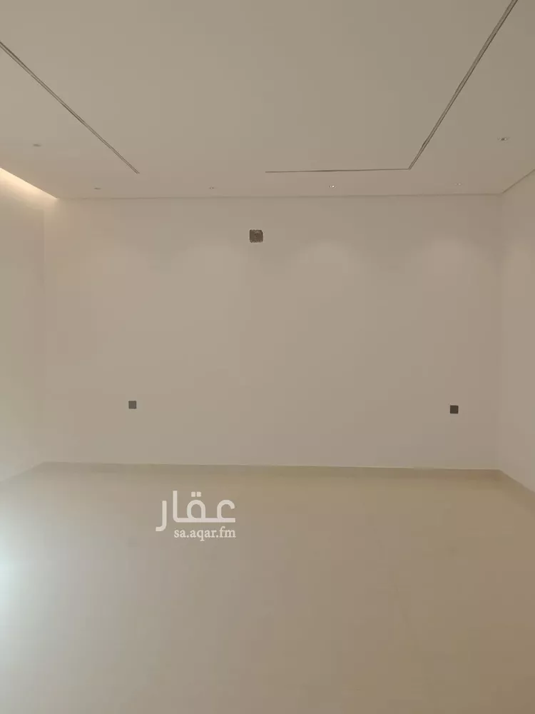 فيلا للبيع في شارع عمر بن الحبيب, حي الجنادرية, مدينة الرياض, منطقة الرياض 14