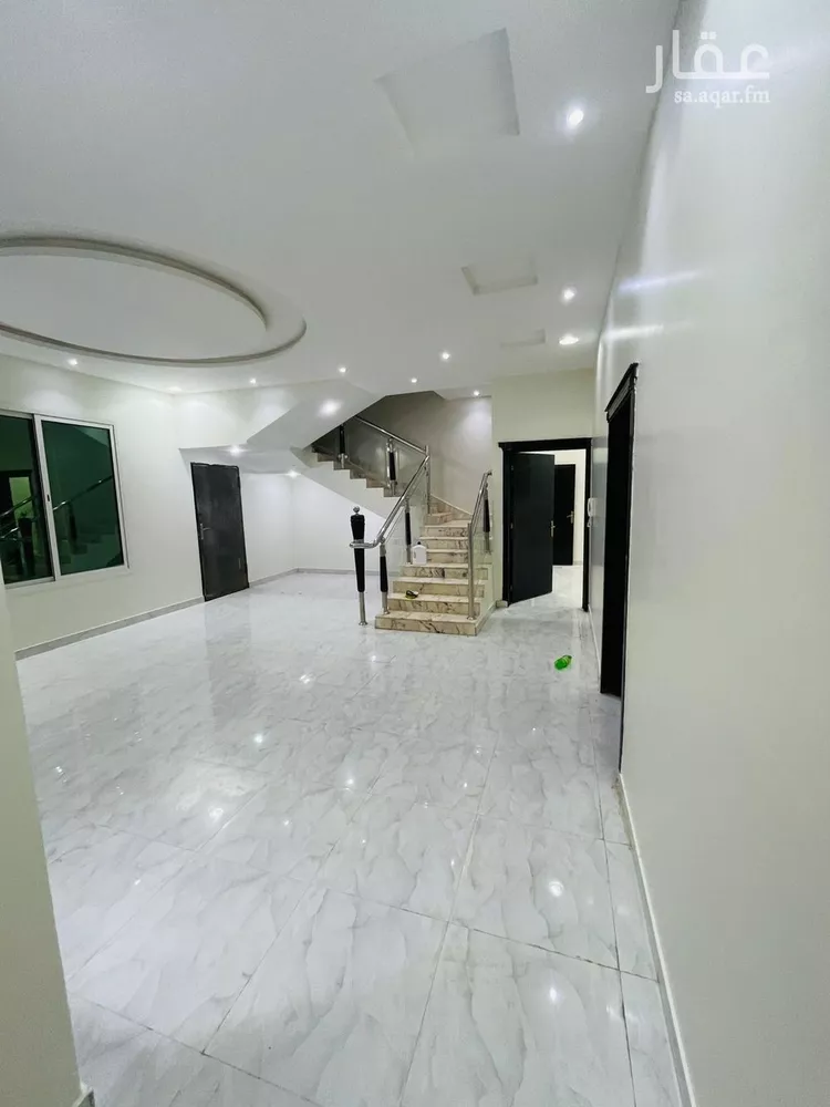 فيلا للبيع في شارع رقم 483, حي المونسية, مدينة الرياض, منطقة الرياض صورة 3