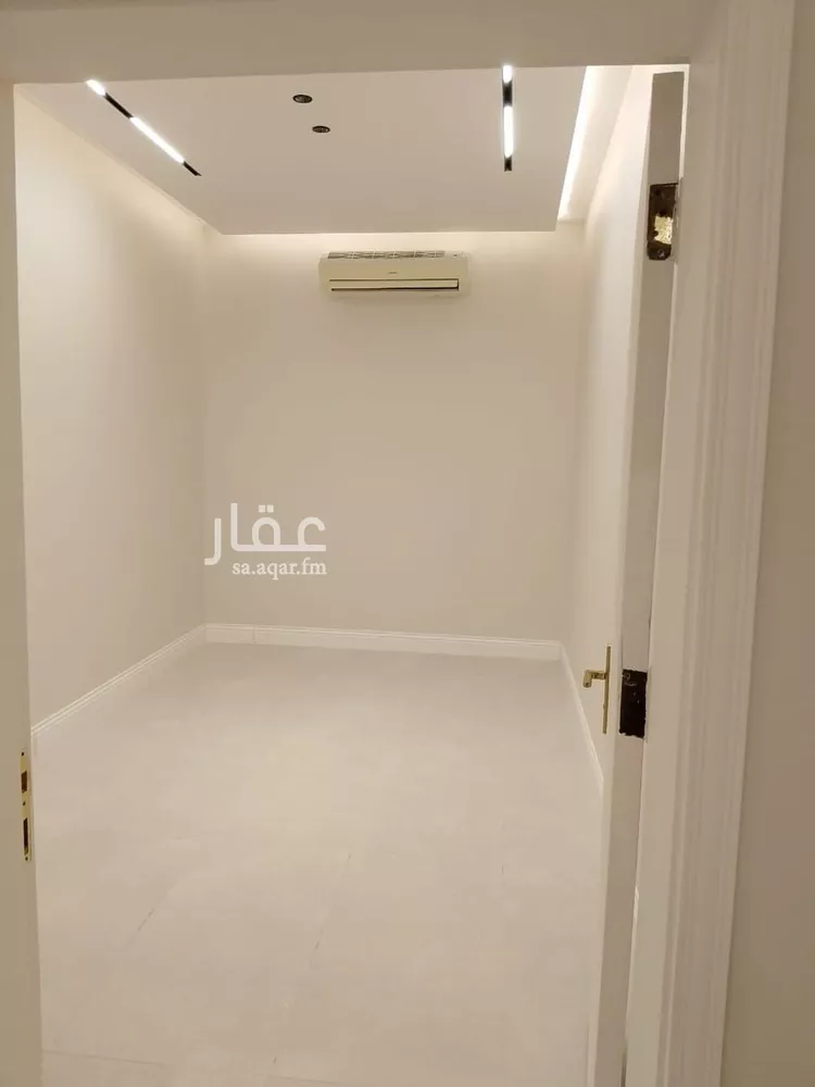 شقة للإيجار في شارع عبدالله الدملوجي, حي الملك فيصل, مدينة الرياض, منطقة الرياض صورة 3