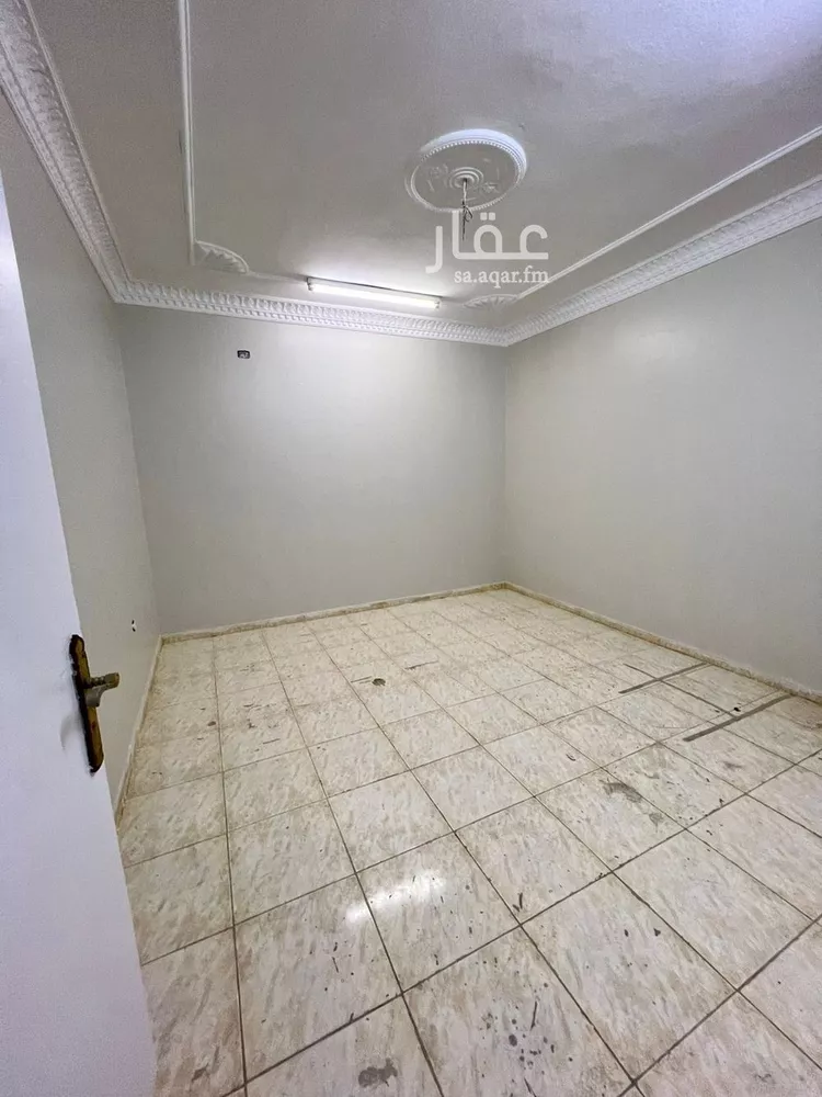 شقة للإيجار في شارع قس بن ساعدة, حي الملك فيصل, مدينة الرياض, منطقة الرياض صورة 2