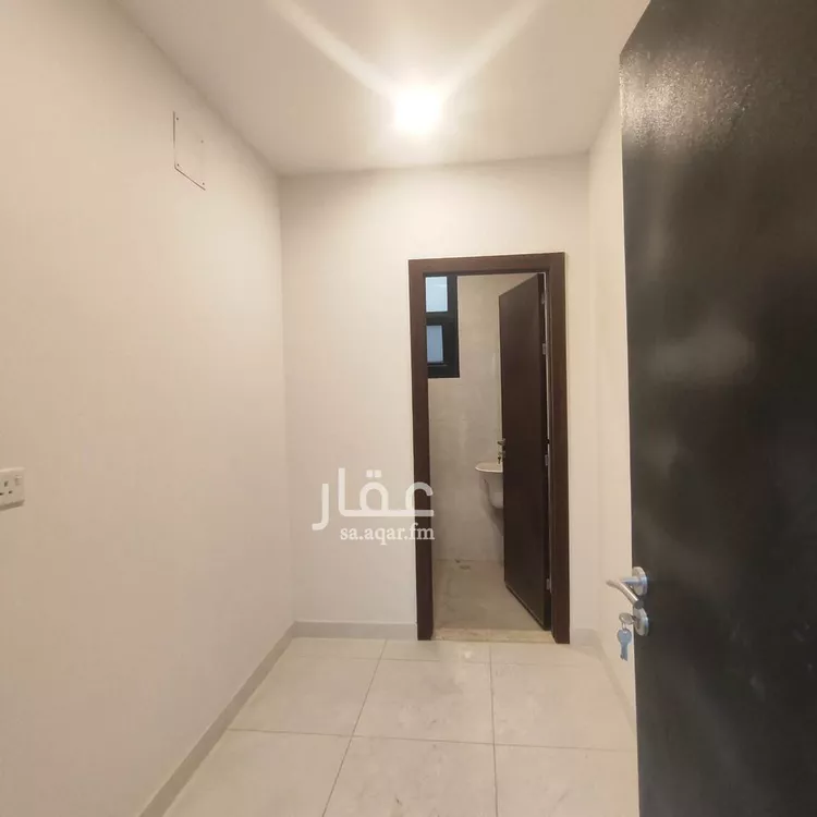 فيلا للإيجار في شارع الراكب, حي الجنادرية, مدينة الرياض, منطقة الرياض صورة 5