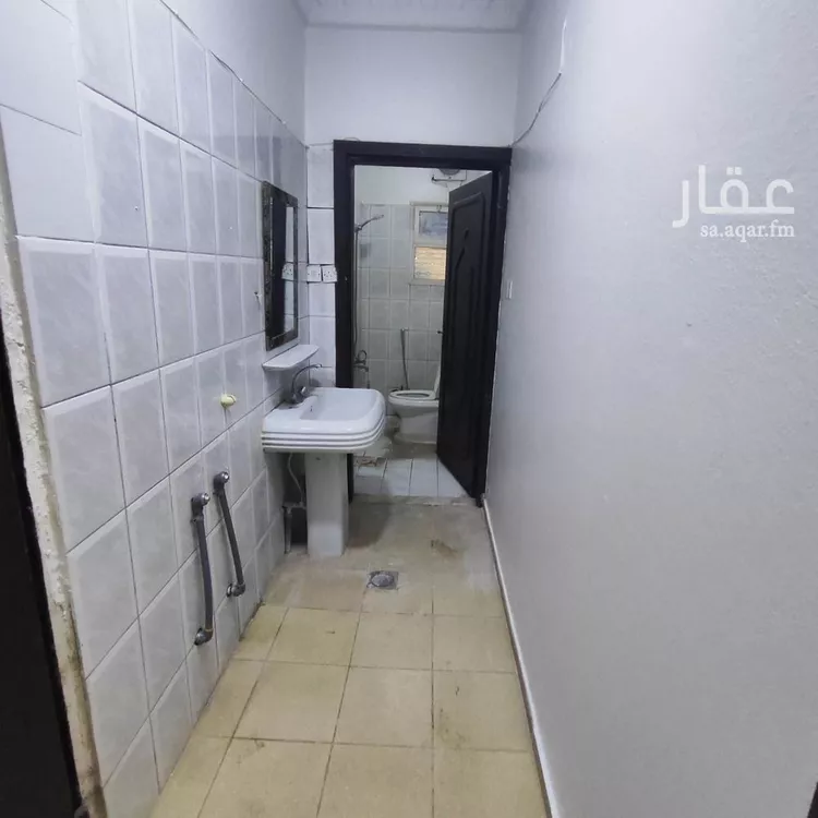 شقة للإيجار في شارع قس بن ساعدة, حي الملك فيصل, مدينة الرياض, منطقة الرياض صورة 2