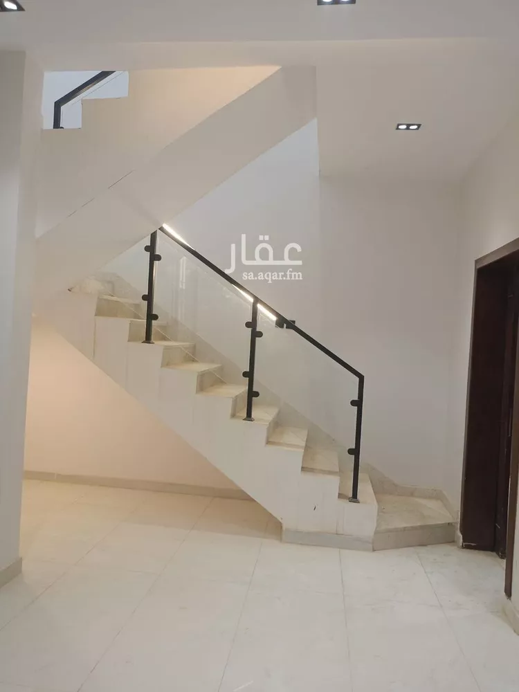 فيلا للبيع في شارع الضياء, حي الجنادرية, مدينة الرياض, منطقة الرياض 6