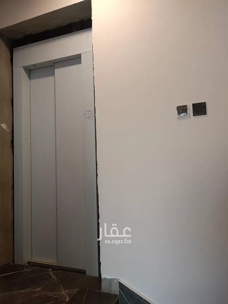 Villa for Sale in Riyadh Al Janadriyah 17