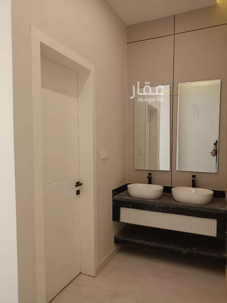 دور للبيع في شارع الضياء, حي الجنادرية, مدينة الرياض, منطقة الرياض 6