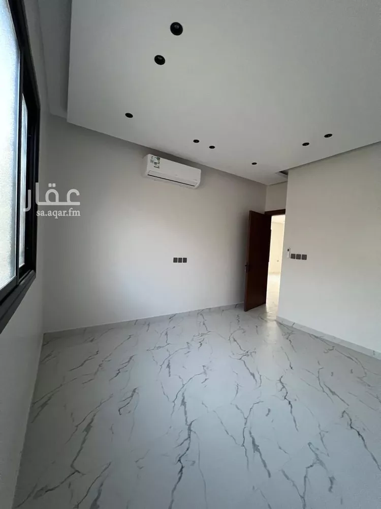 Floor for Rent in Riyadh Al Janadriyah صورة 3